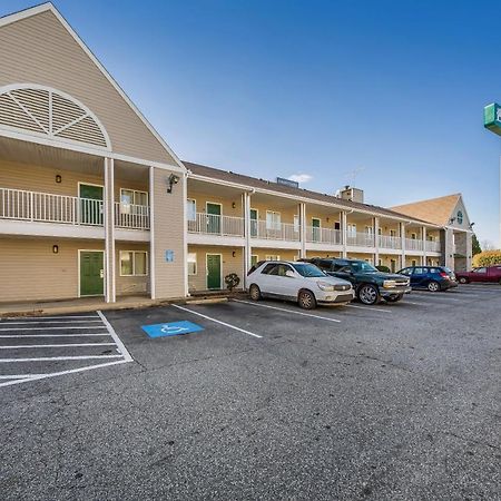 Hometowne Studios By Red Roof Spartanburg - Asheville Highway Southern Shops Luaran gambar
