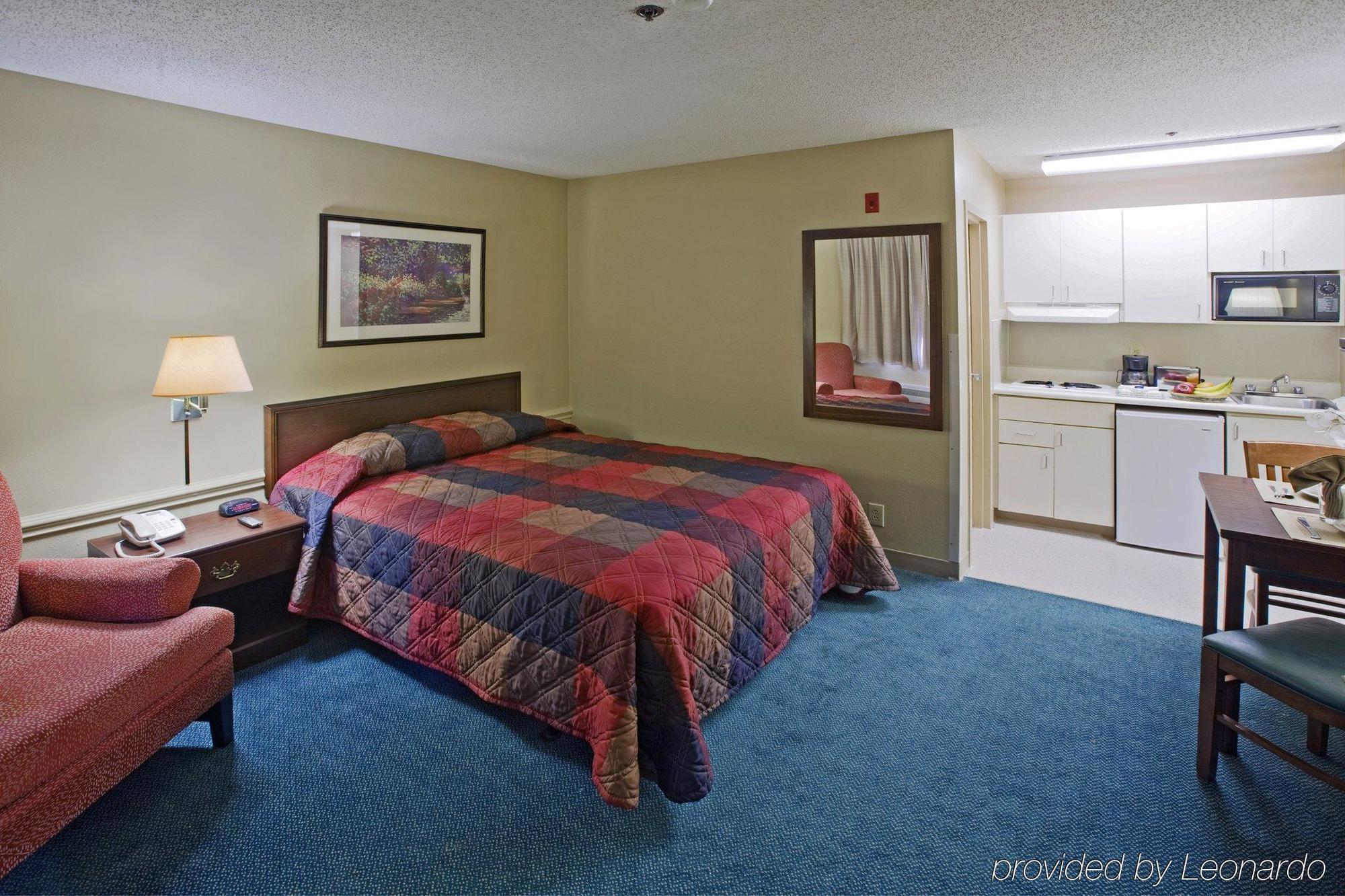 Hometowne Studios By Red Roof Spartanburg - Asheville Highway Southern Shops Bilik gambar